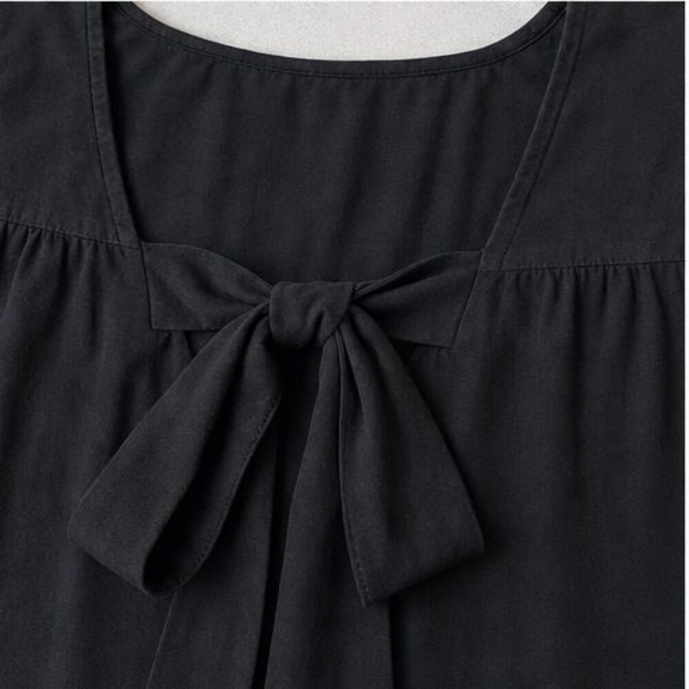 Black Smocked Top - Picture 4 of 6